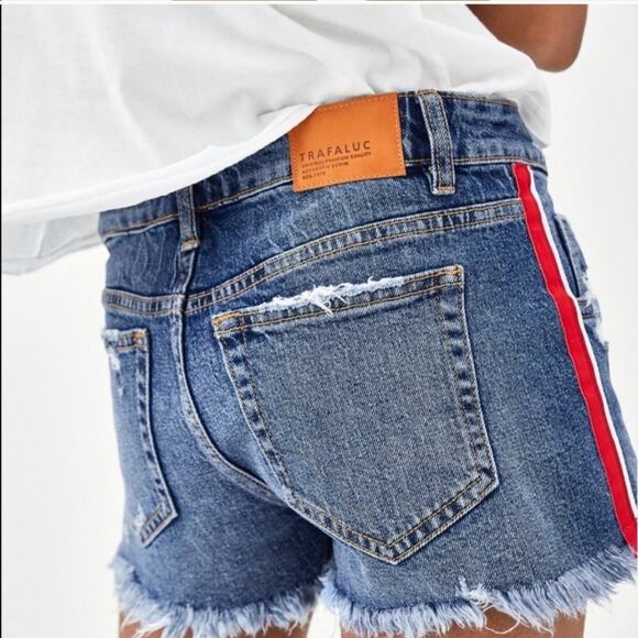 Zara Denim Trafaluc Shorts with Red Racing Stripe size 6 - Picture 4 of 13